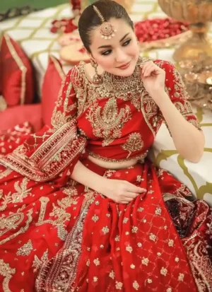 Hania Amir Red Gold