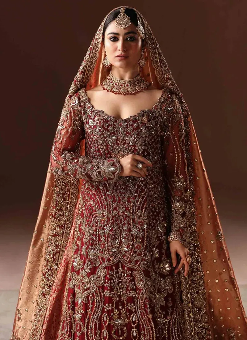 Ammara Khan Red Farshi Lehenga (3)