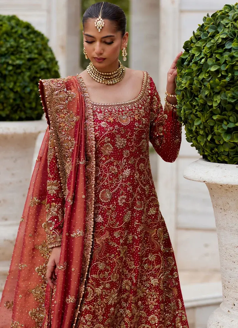 Farah Talib Aziz Red Farshi Lehenga (3)