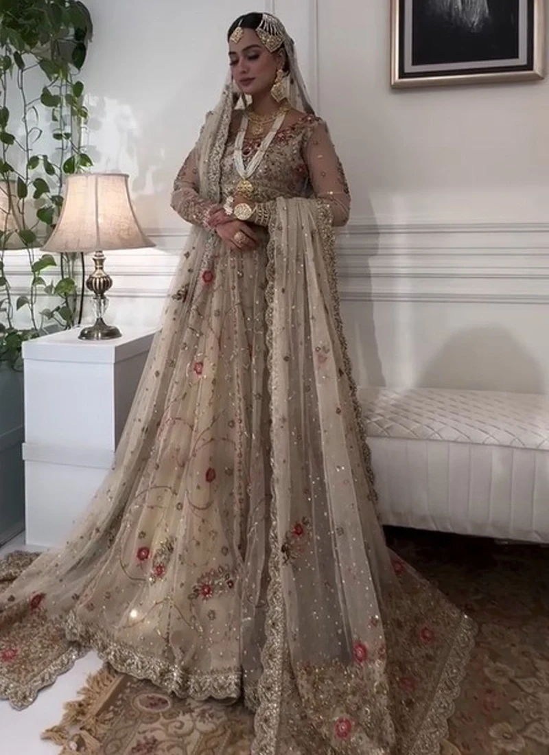 Haris Shakeel Ivory Bridal Maxi (1)