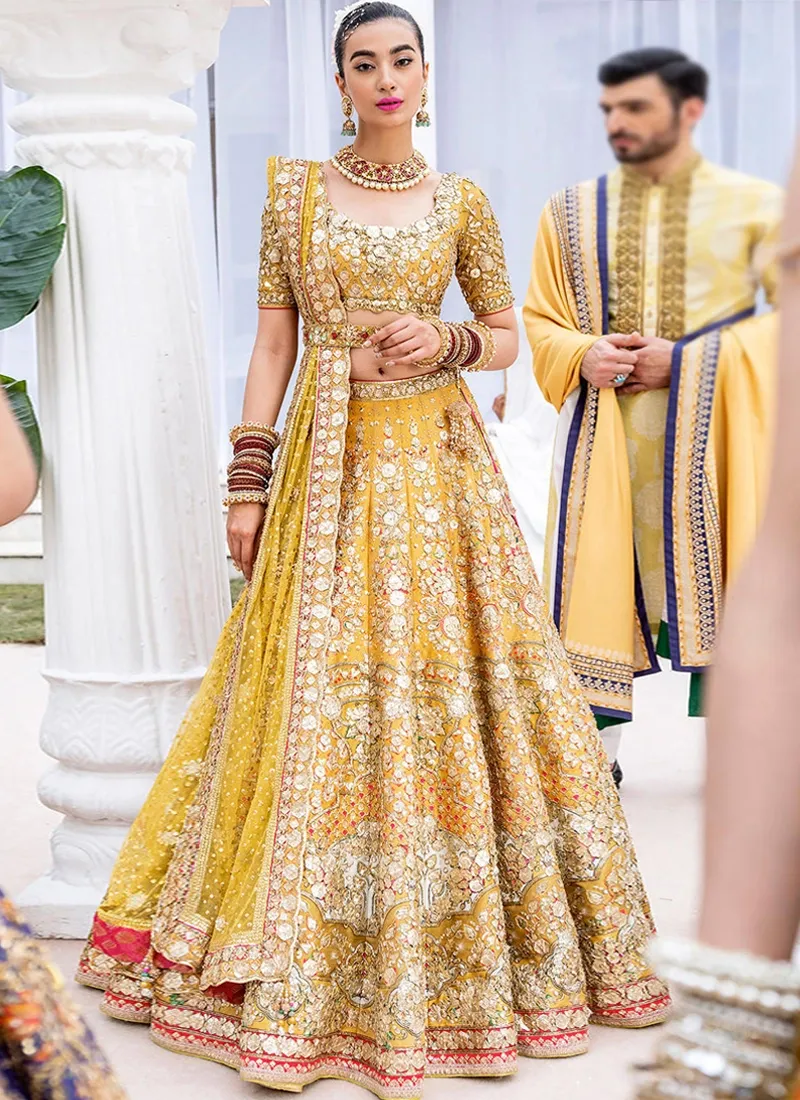 Nomi Ansari Mehndi Dress (1)