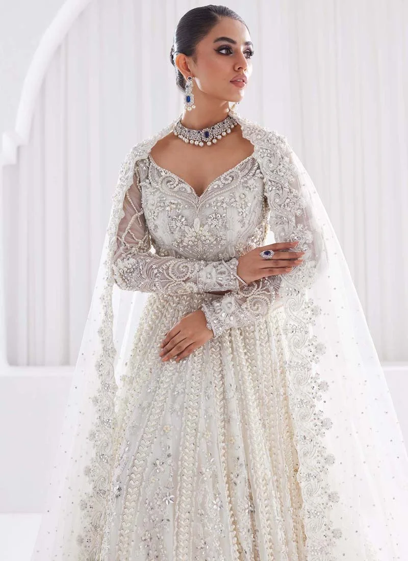Sadaf Fawad Khan White Lehenga (2)